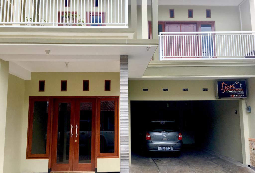 Ijen Bondowoso Home Stay Extérieur photo