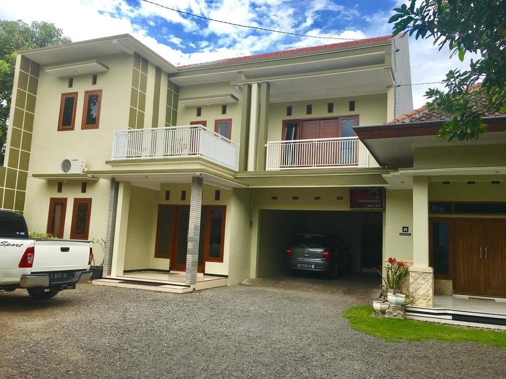 Ijen Bondowoso Home Stay Extérieur photo